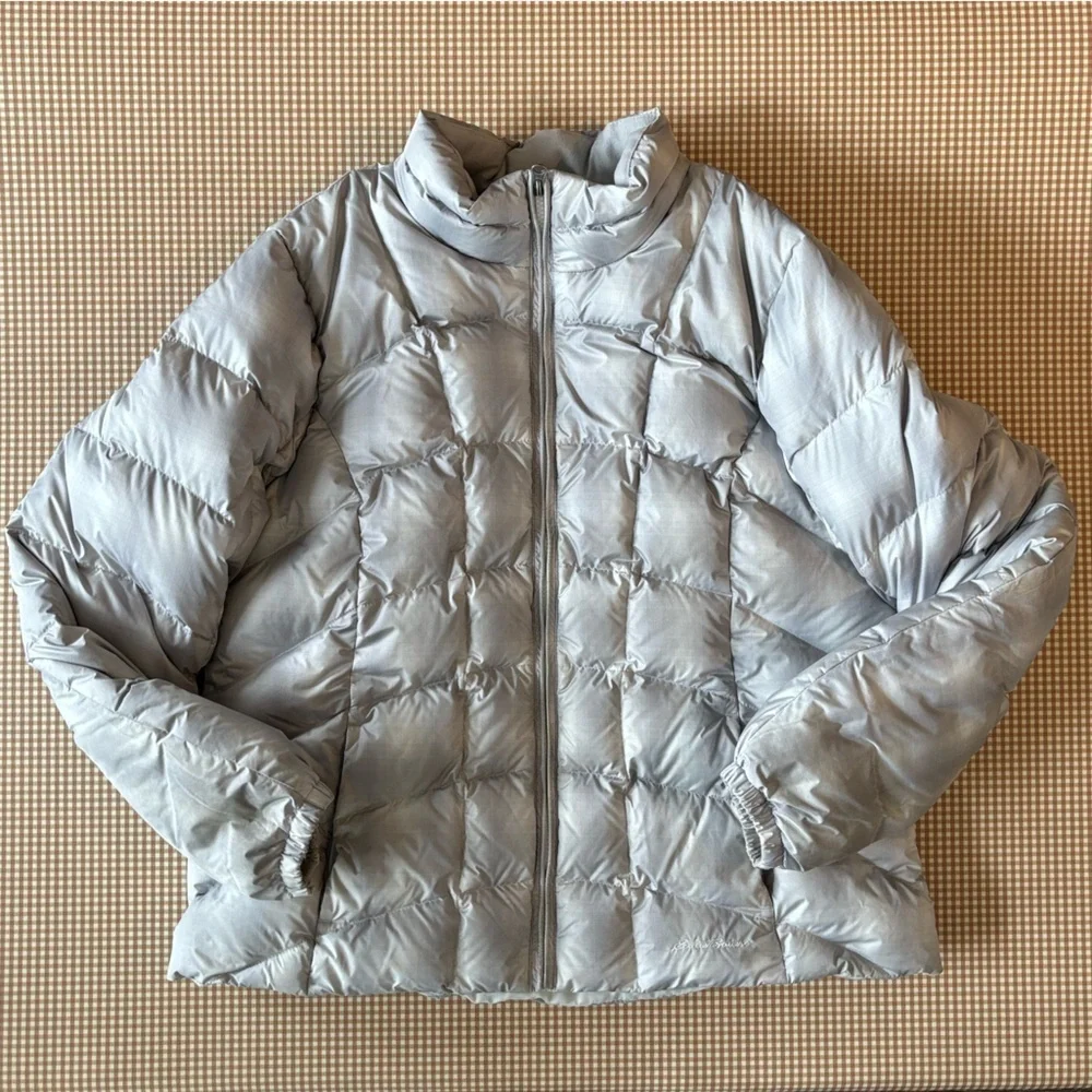 Eddie Bauer 650 Down filling marshmallow puffer jacket.Gray/white.Size XL.Fits L